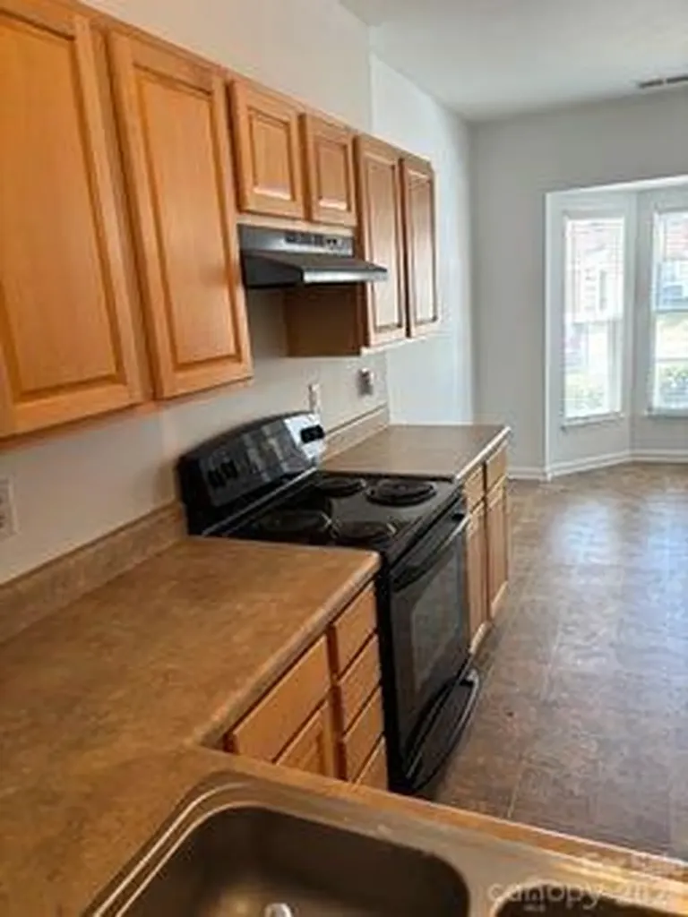 121 Kallie Loop Mooresville NC 28117