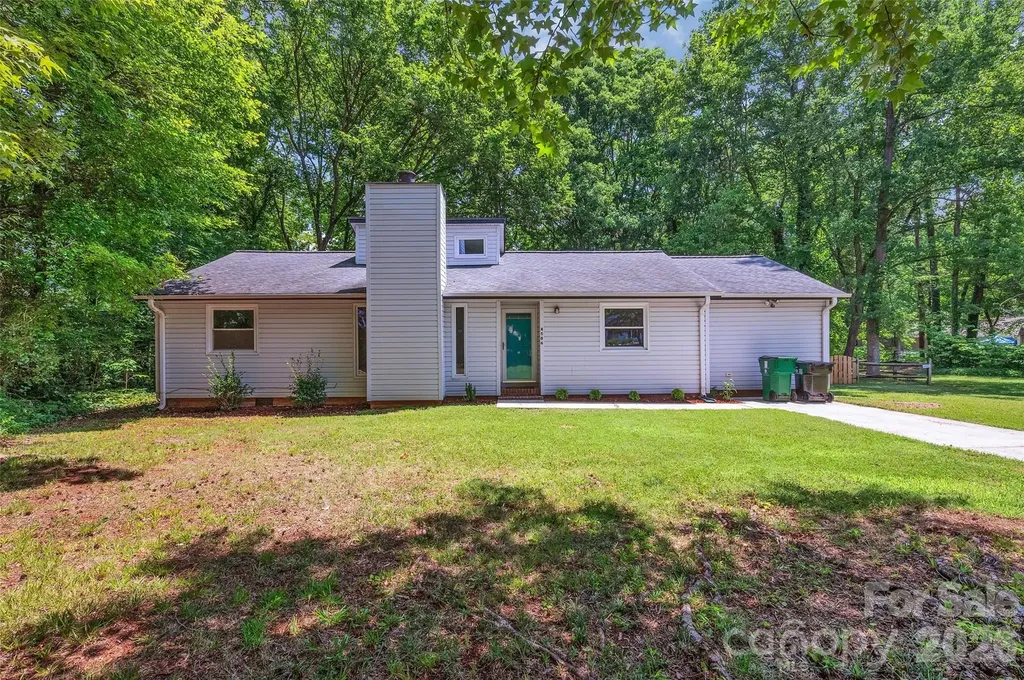 4506 Elm Field Court Charlotte NC 28227