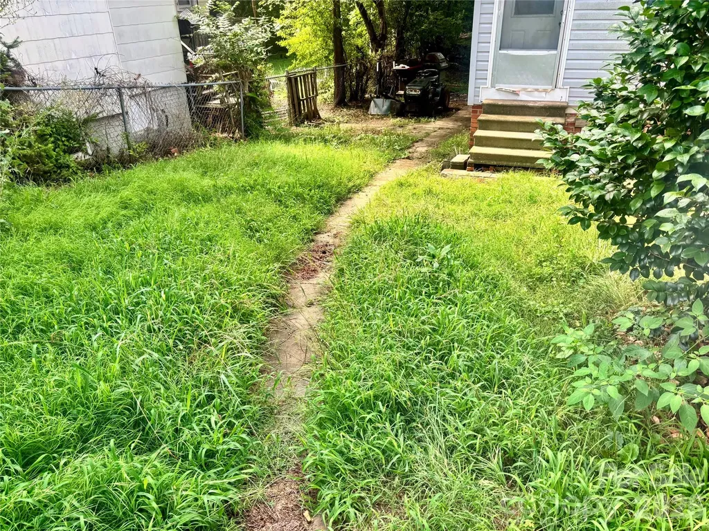 523 W Oakwood Avenue Albemarle NC 28001