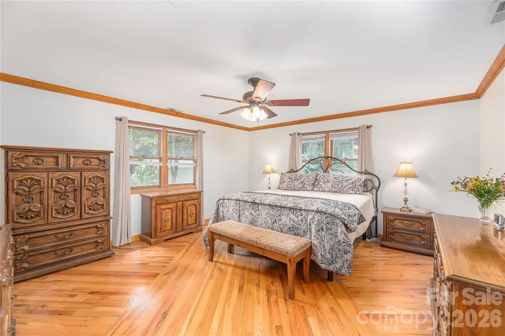 1075 Moody Farm Road Maggie Valley NC 28751