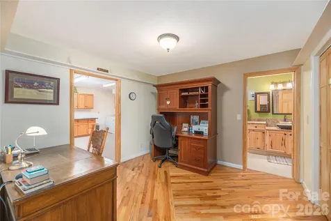 1075 Moody Farm Road Maggie Valley NC 28751