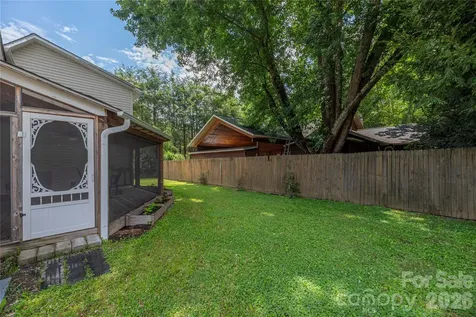 1075 Moody Farm Road Maggie Valley NC 28751