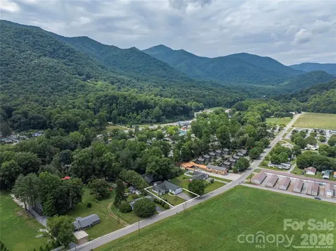 1075 Moody Farm Road Maggie Valley NC 28751