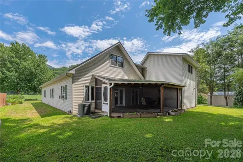 1075 Moody Farm Road Maggie Valley NC 28751