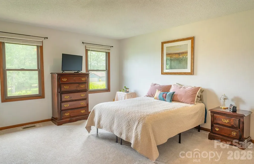 100 Forest Park Drive Hendersonville NC 28792