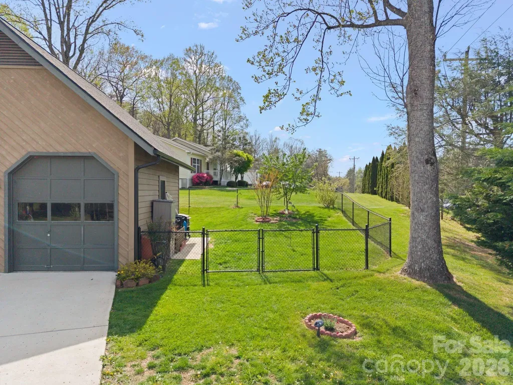 100 Forest Park Drive Hendersonville NC 28792