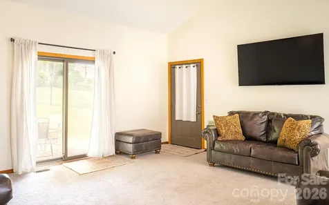 100 Forest Park Drive Hendersonville NC 28792