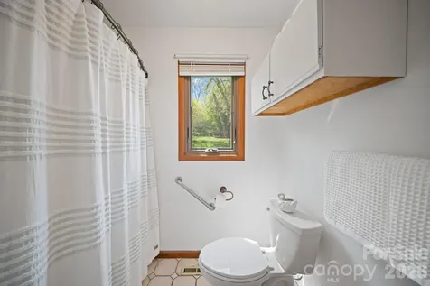 100 Forest Park Drive Hendersonville NC 28792