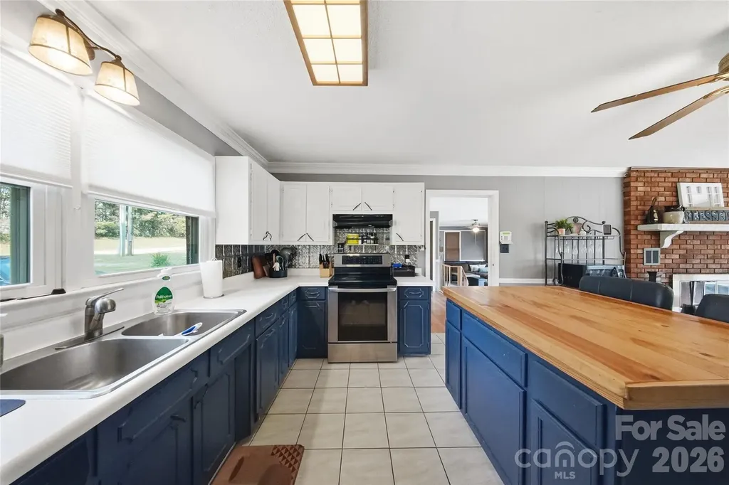 4473 Daniels Street Maiden NC 28650
