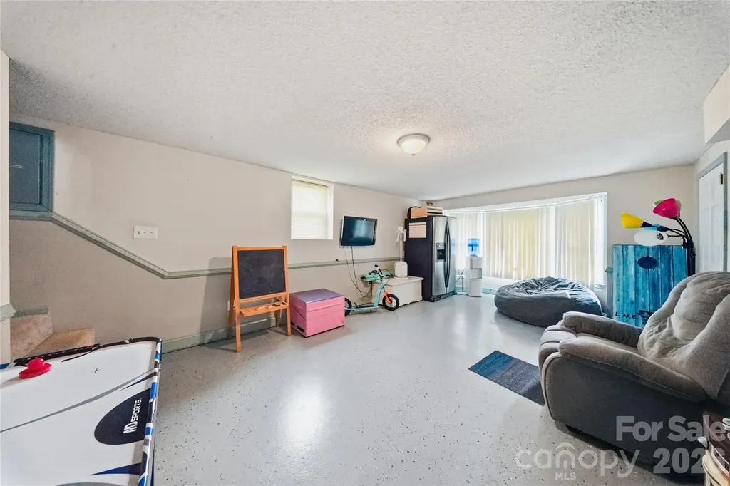 4473 Daniels Street Maiden NC 28650