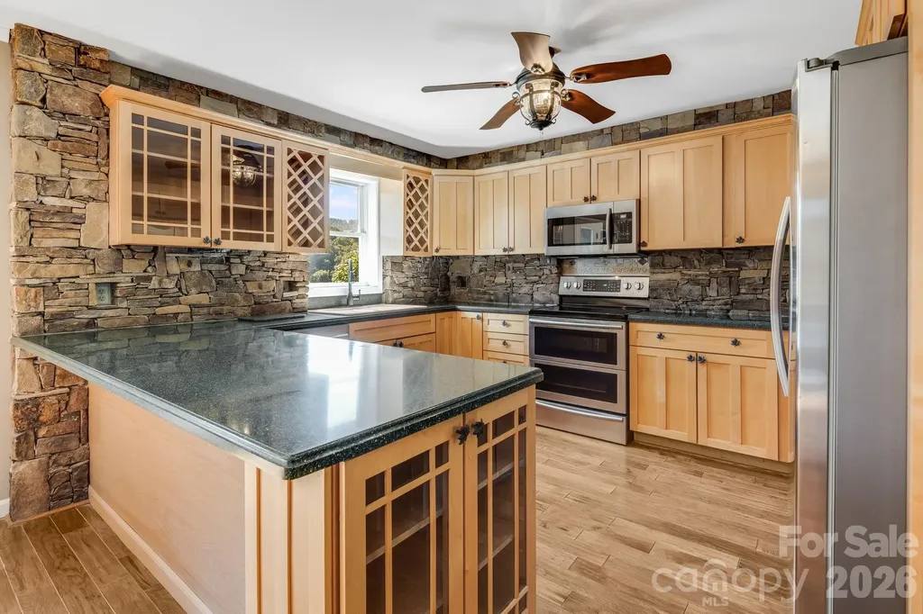 88 Mayflower Court Waynesville NC 28785