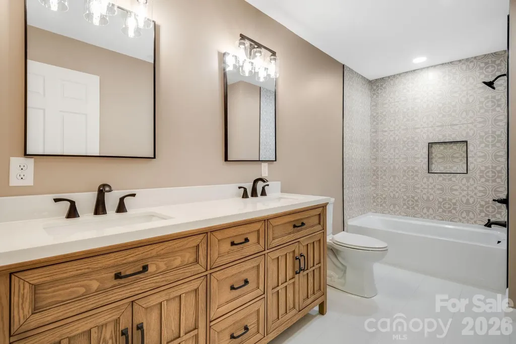88 Mayflower Court Waynesville NC 28785