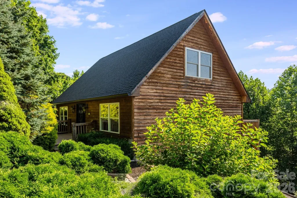 88 Mayflower Court Waynesville NC 28785