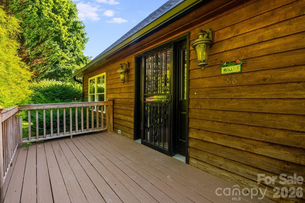 88 Mayflower Court Waynesville NC 28785