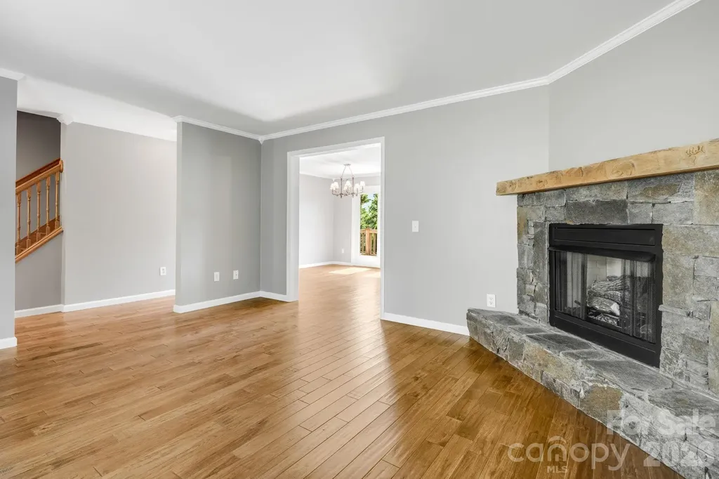88 Mayflower Court Waynesville NC 28785
