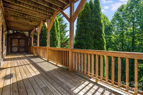 88 Mayflower Court Waynesville NC 28785
