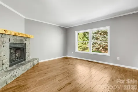 88 Mayflower Court Waynesville NC 28785