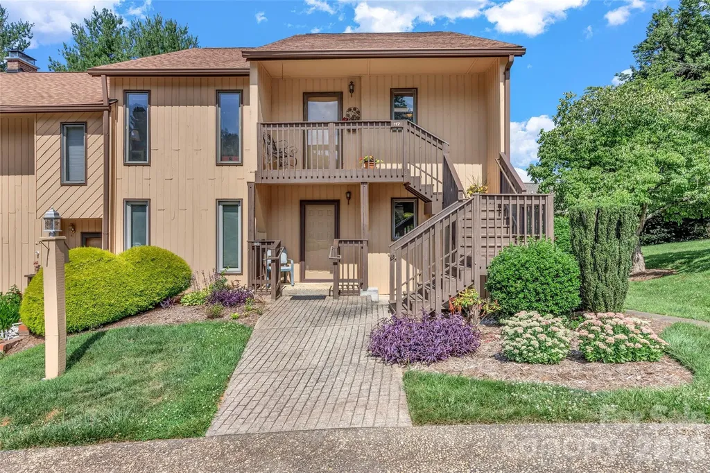 117 Pebble Creek Drive Asheville NC 28803