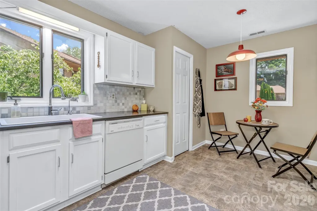 117 Pebble Creek Drive Asheville NC 28803
