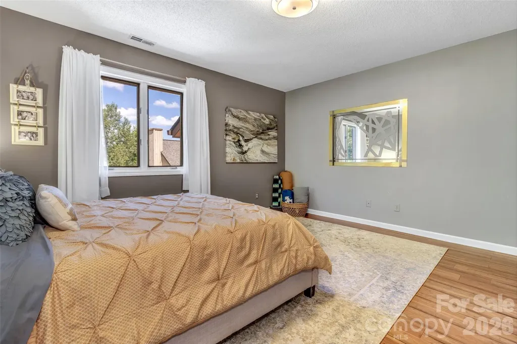 117 Pebble Creek Drive Asheville NC 28803