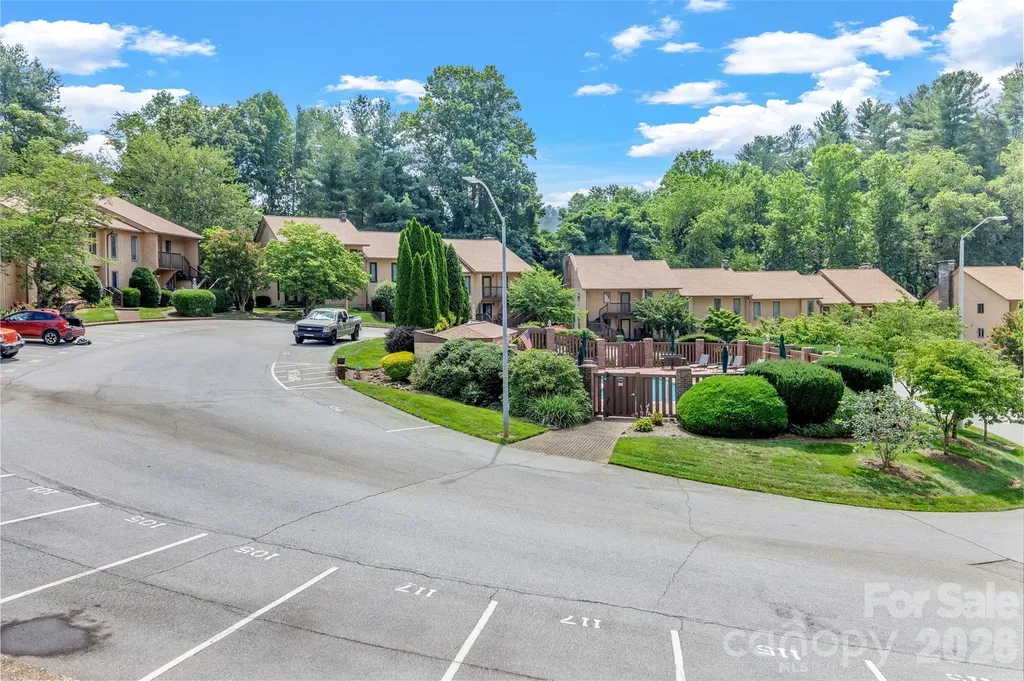 117 Pebble Creek Drive Asheville NC 28803