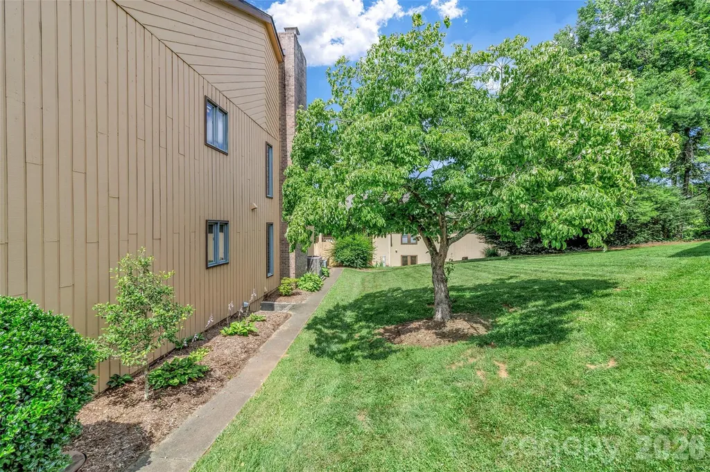 117 Pebble Creek Drive Asheville NC 28803