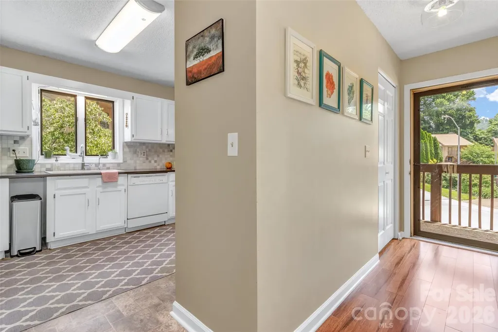 117 Pebble Creek Drive Asheville NC 28803