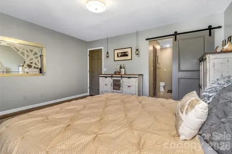 117 Pebble Creek Drive Asheville NC 28803