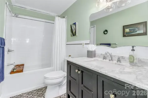 117 Pebble Creek Drive Asheville NC 28803
