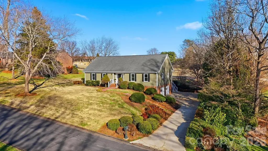 3718 Club House Drive NE Conover NC 28613