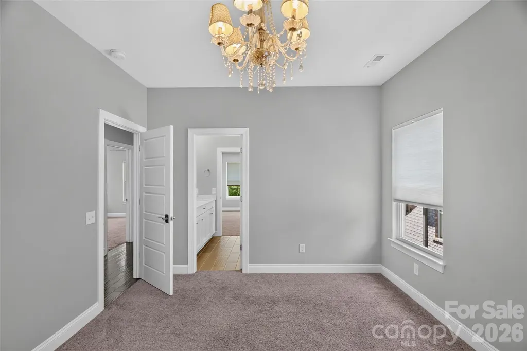 9815 Avenal Lane Charlotte NC 28270