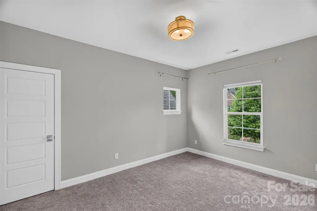 9815 Avenal Lane Charlotte NC 28270