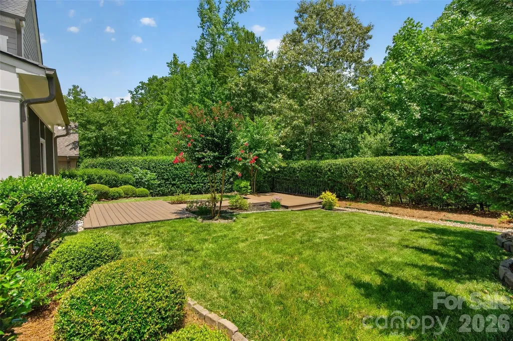 9815 Avenal Lane Charlotte NC 28270