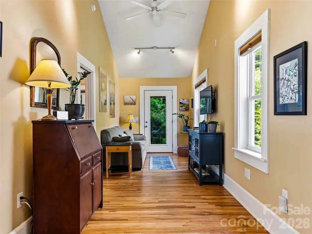 152 E Marshall Street Waynesville NC 28786