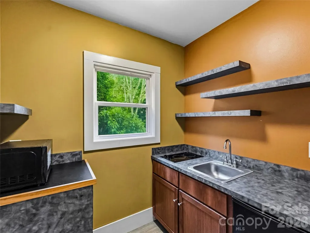 152 E Marshall Street Waynesville NC 28786