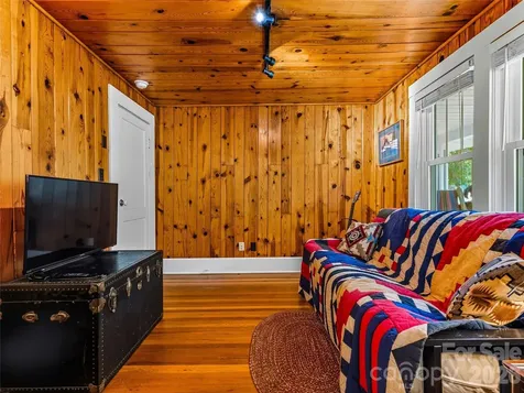 152 E Marshall Street Waynesville NC 28786