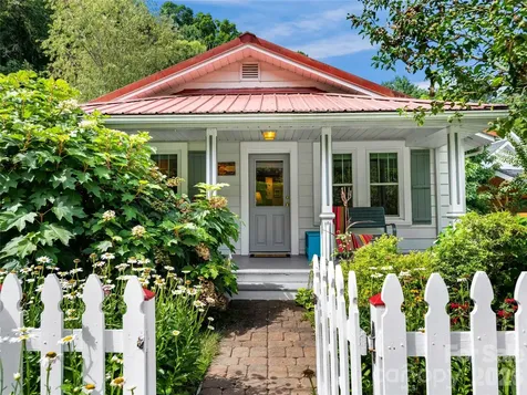 152 E Marshall Street Waynesville NC 28786