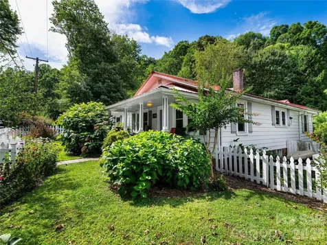 152 E Marshall Street Waynesville NC 28786