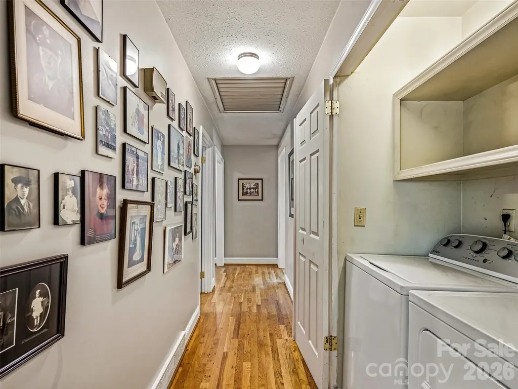 2526 Kanuga Road Hendersonville NC 28739