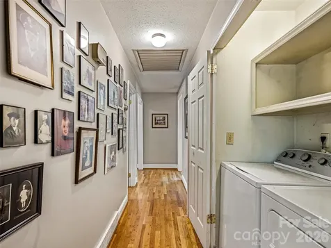 2526 Kanuga Road Hendersonville NC 28739