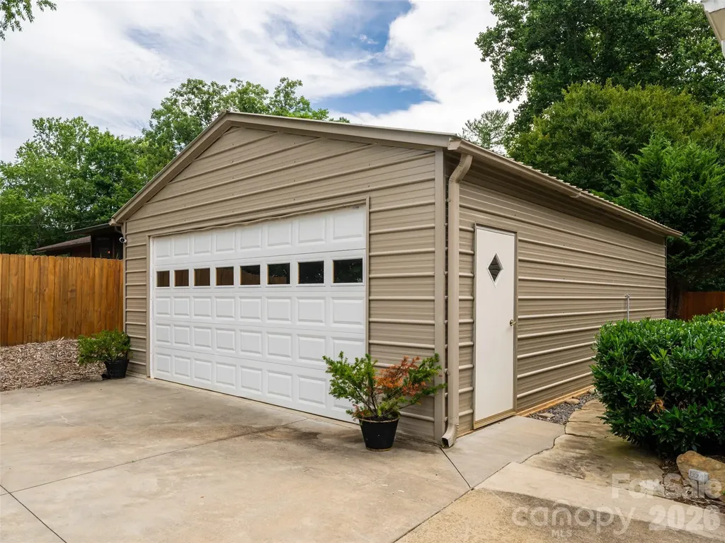 125 Craggy Street Black Mountain NC 28711