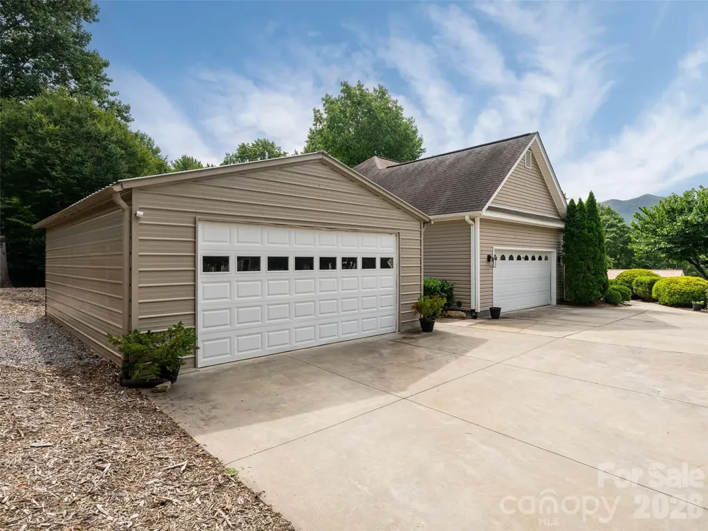 125 Craggy Street Black Mountain NC 28711