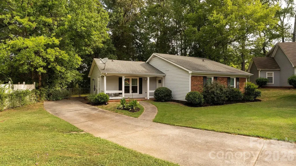 5209 Birchbark Lane Charlotte NC 28227