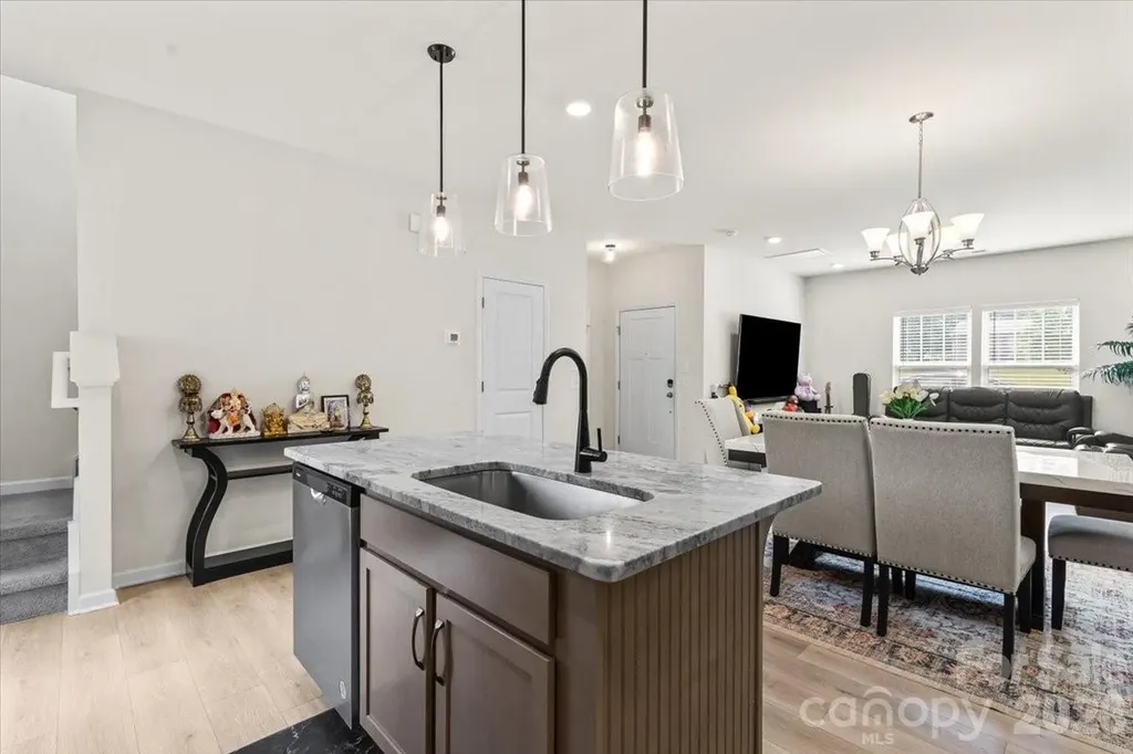 4627 Shattalon Drive Winston Salem NC 27106