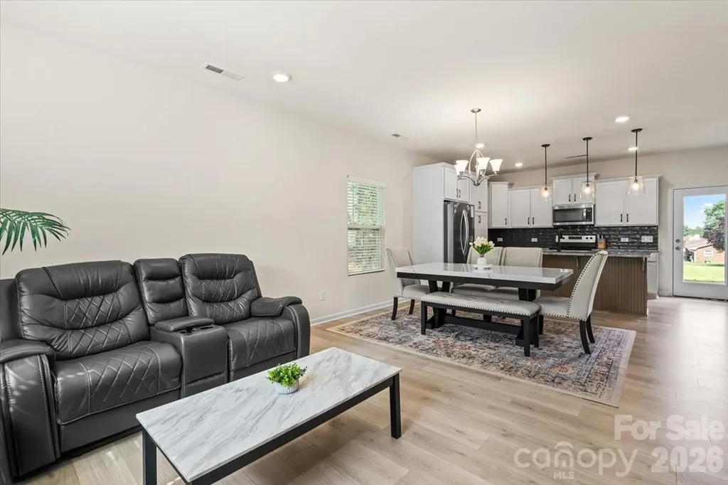 4627 Shattalon Drive Winston Salem NC 27106