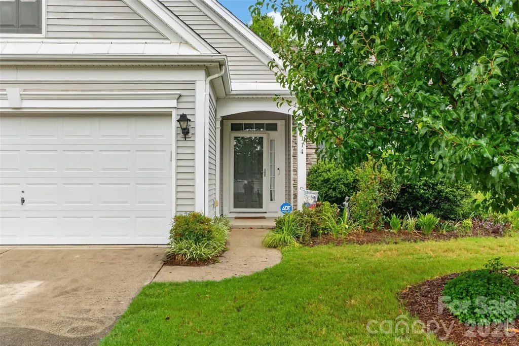 9114 Beaver Brook Way Charlotte NC 28277