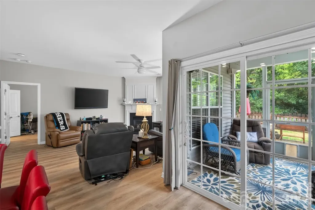 9114 Beaver Brook Way Charlotte NC 28277