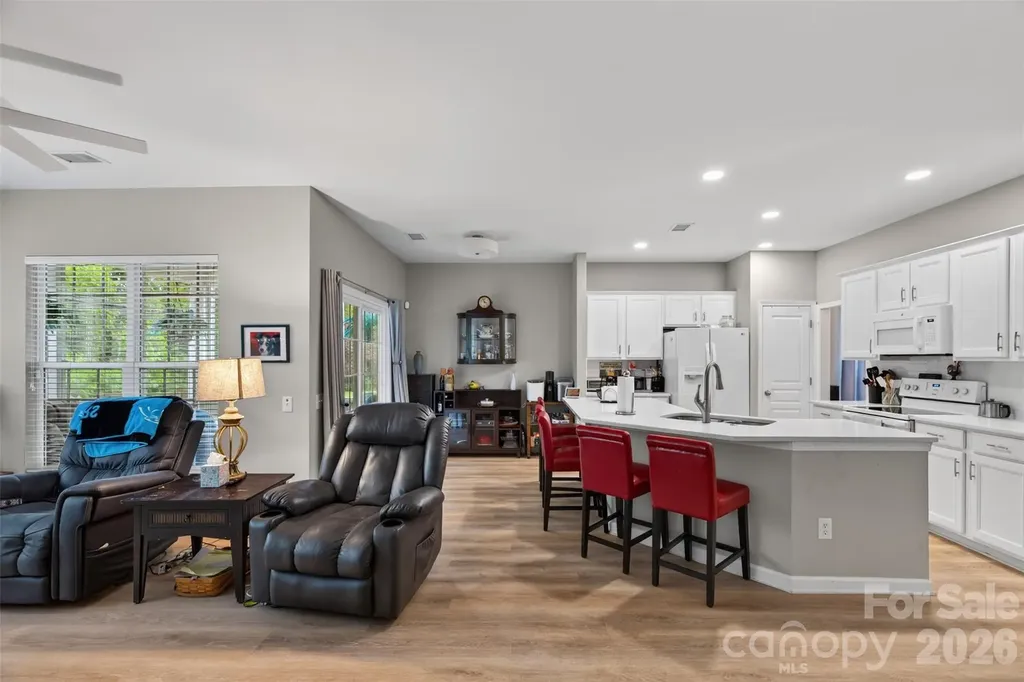 9114 Beaver Brook Way Charlotte NC 28277