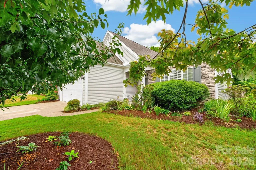 9114 Beaver Brook Way Charlotte NC 28277