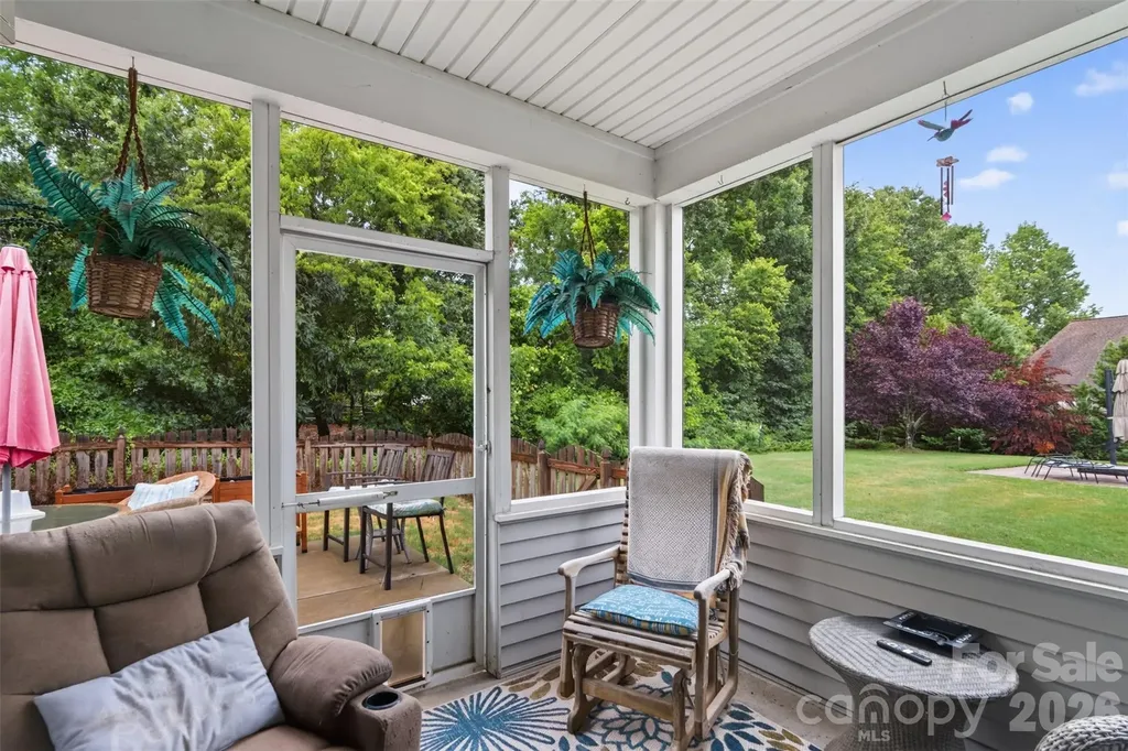 9114 Beaver Brook Way Charlotte NC 28277